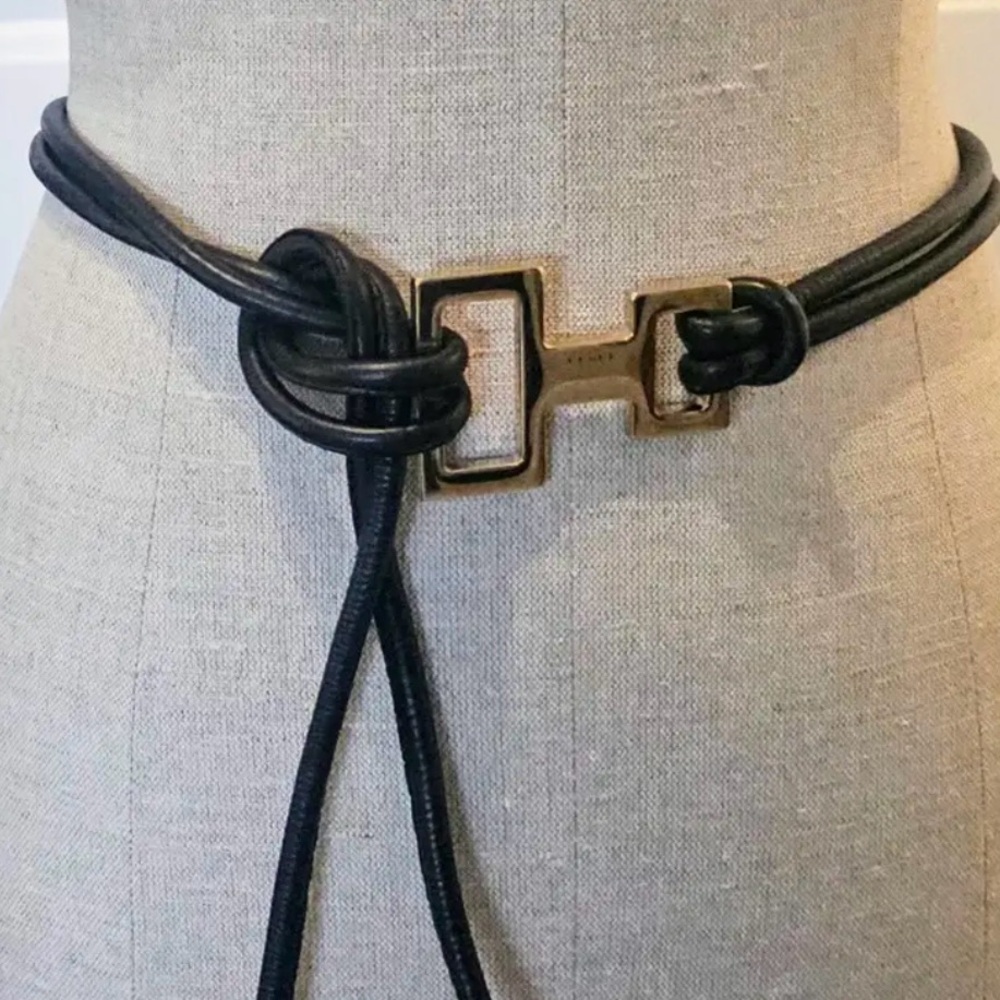 Vintage Y2K Gucci Black leather tie Belt with Gold Buckle